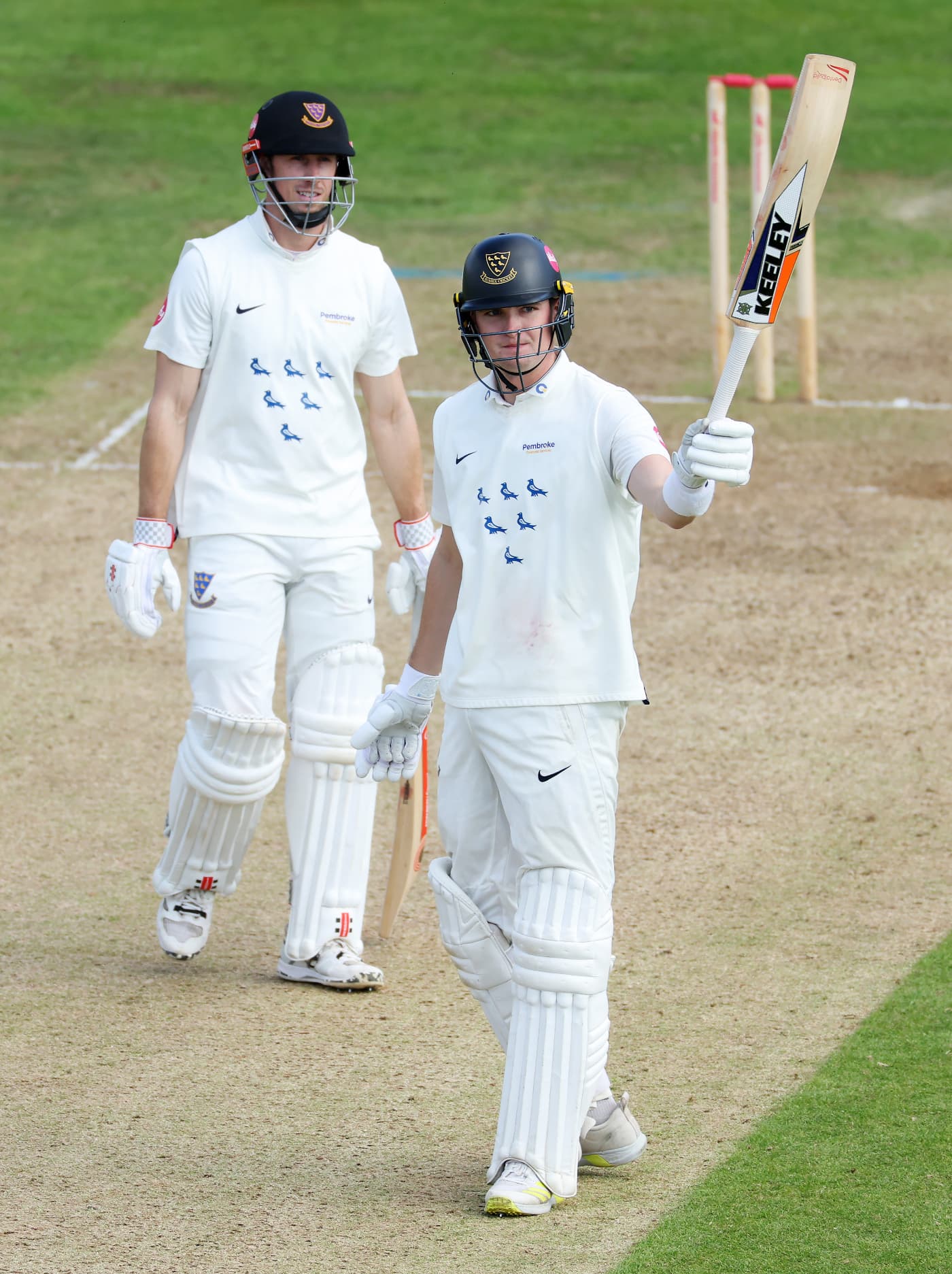 Carson, Price impress as Sussex close in on victory
