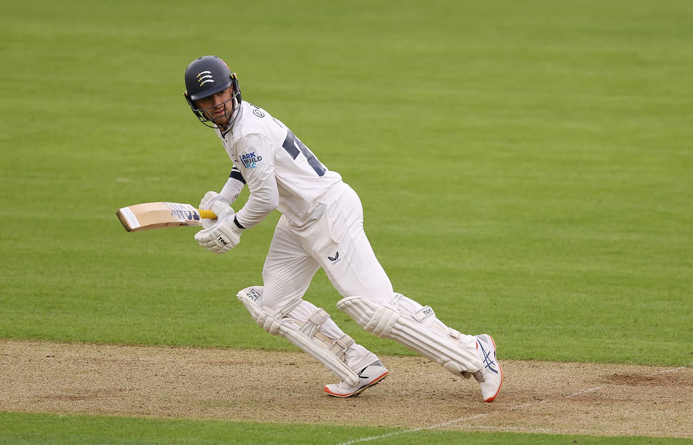 Du Plooy 98* puts Middlesex on front foot