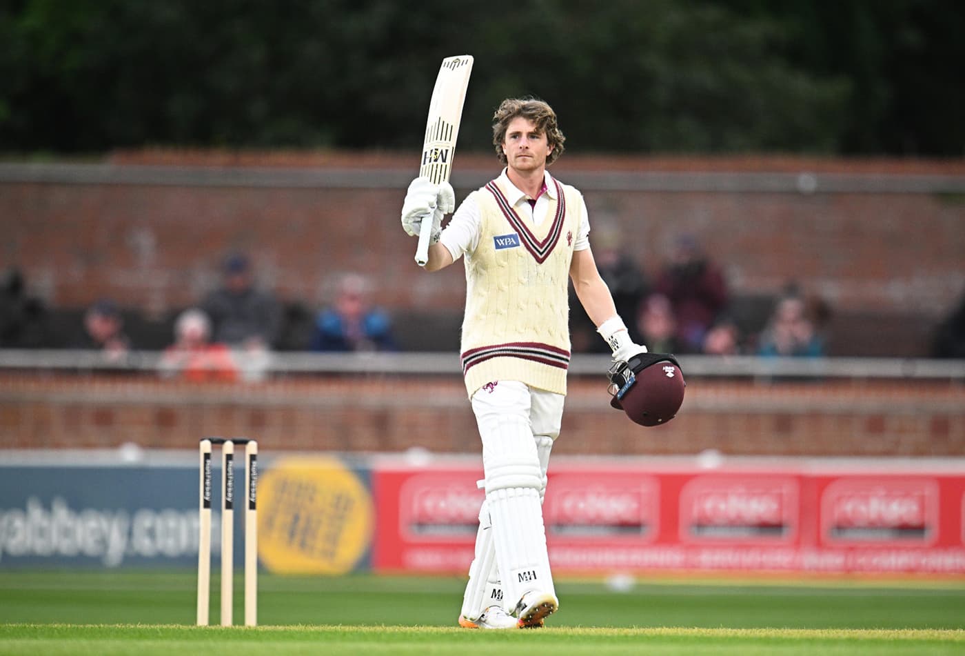 Abell, Rew script familiar tale of frustration for Nottinghamshire