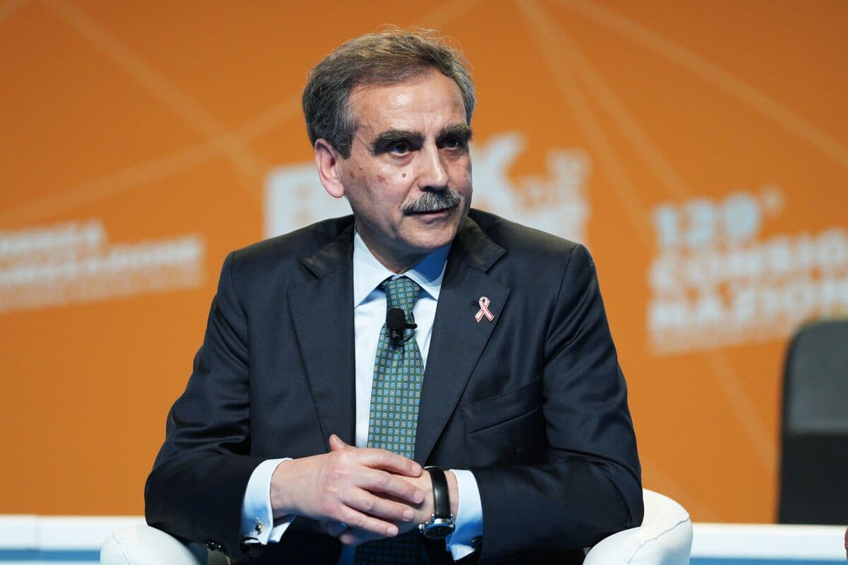 Paschi’s Ousted CEO Lovaglio ‘Confident’ He’ll Get New Term