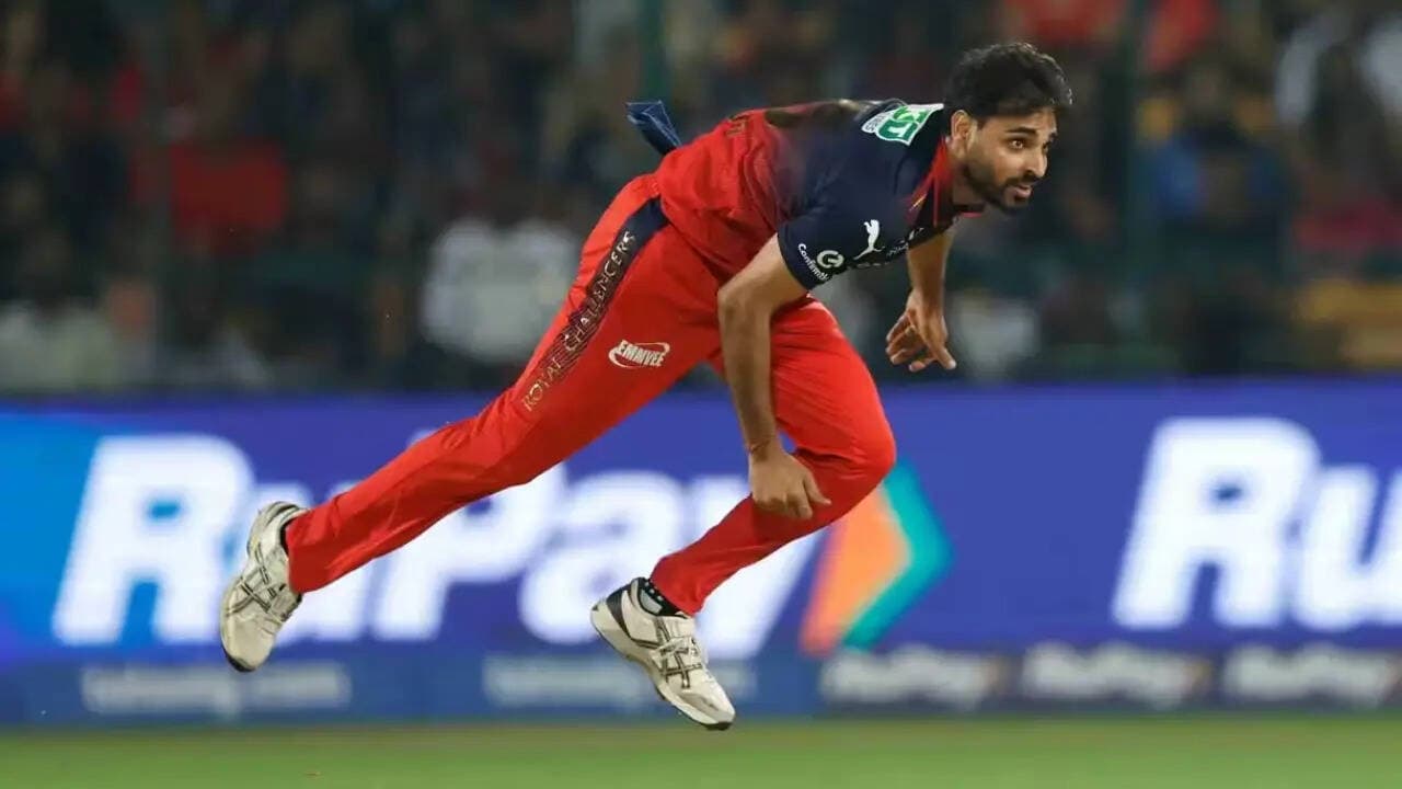 Bhuvneshwar Kumar scripts history, becomes first fast bowler in IPL to ...